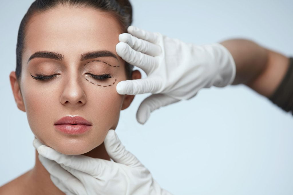 7Contact - Chirugie esthétique et plastique à Paris et Boulogne - Dr Staub