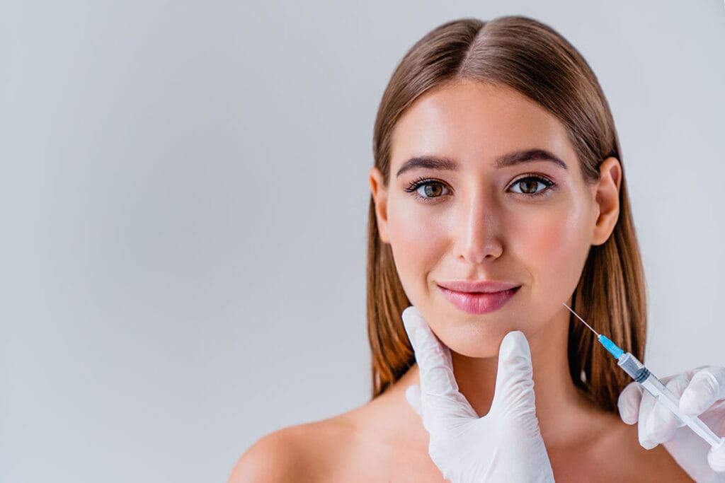 Woman,Face,Cosmetology,Or,Plastic,Surgery,And,Beauty,Concept,OnInjections de botox - Chirugie esthétique et plastique à Paris et Boulogne - Dr Staub